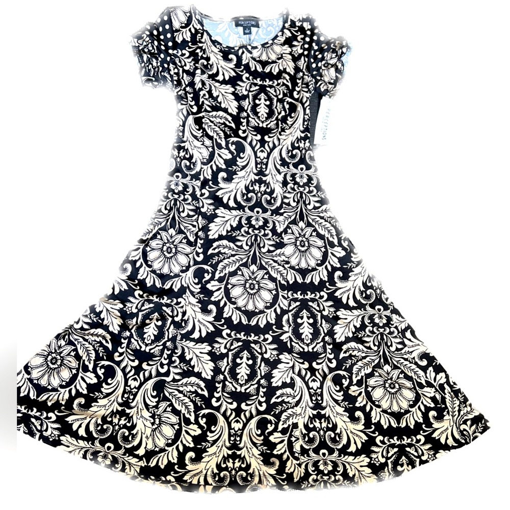 Perfections New York Floral with poker dots short sleeves & self tie belt